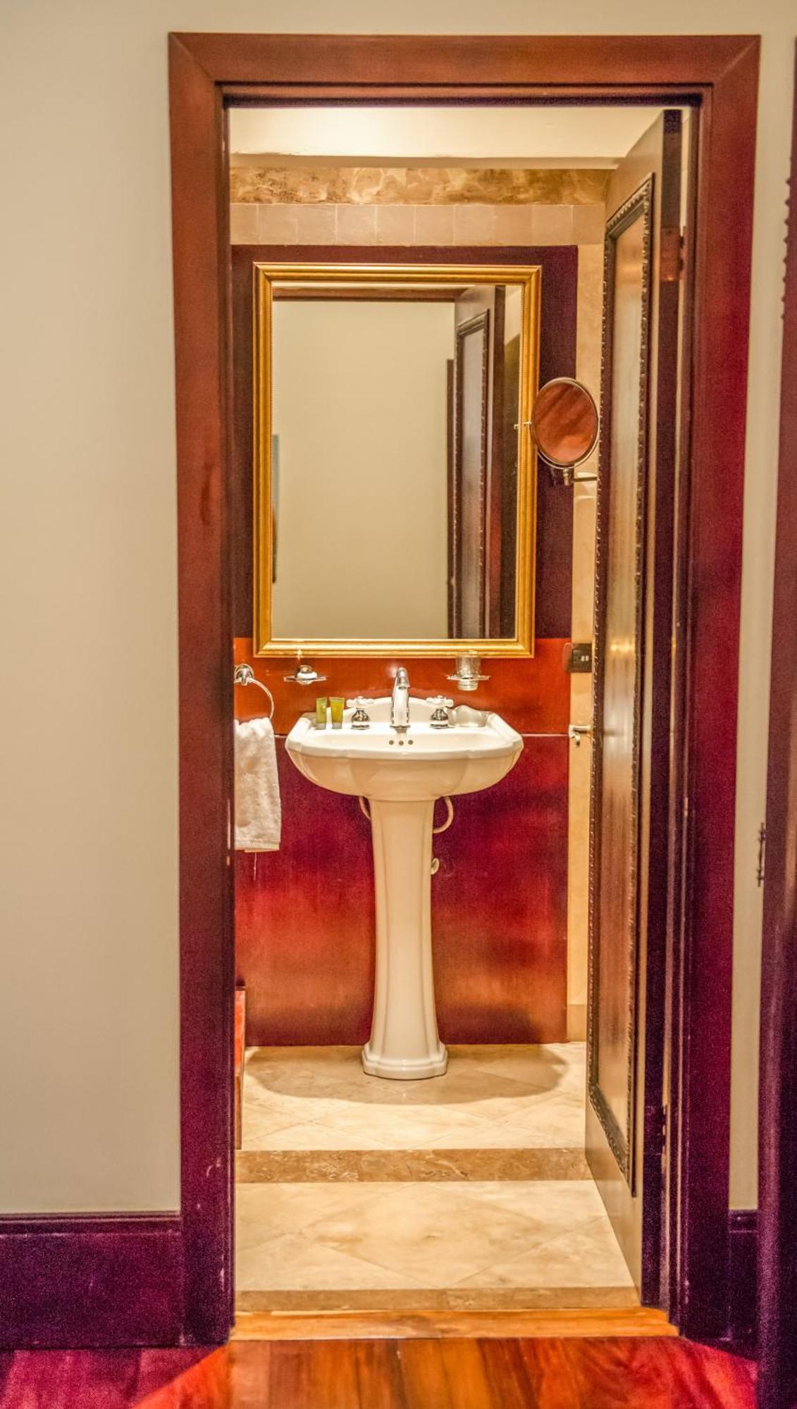 Hotel Majestad サンホセ エクステリア 写真