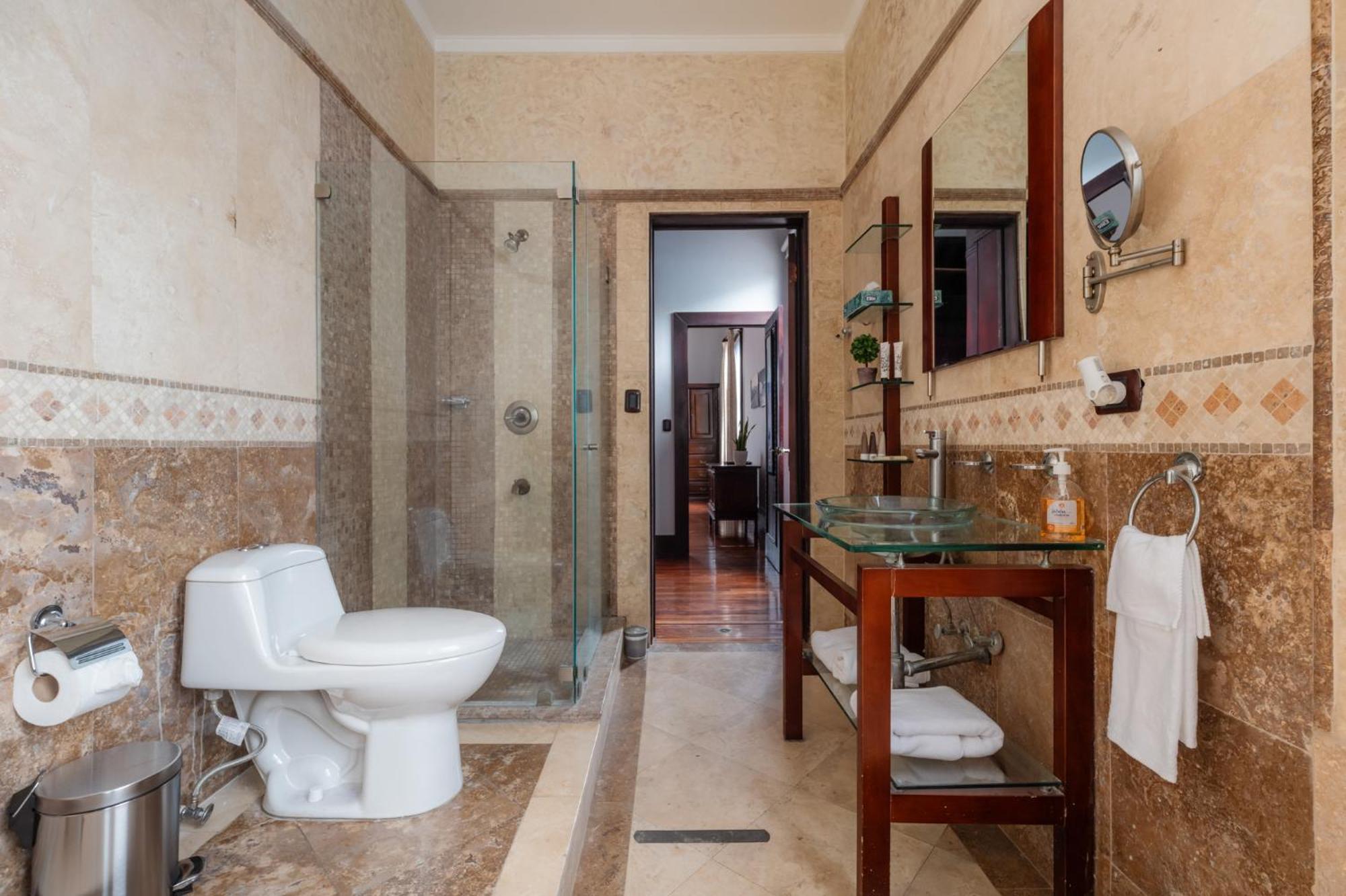 Hotel Majestad サンホセ エクステリア 写真